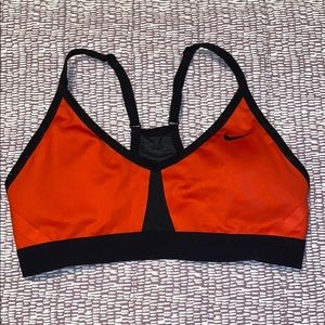 nike pro indy sportsbra